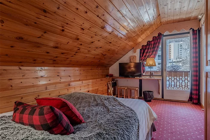 Chalet Hotel Vars station